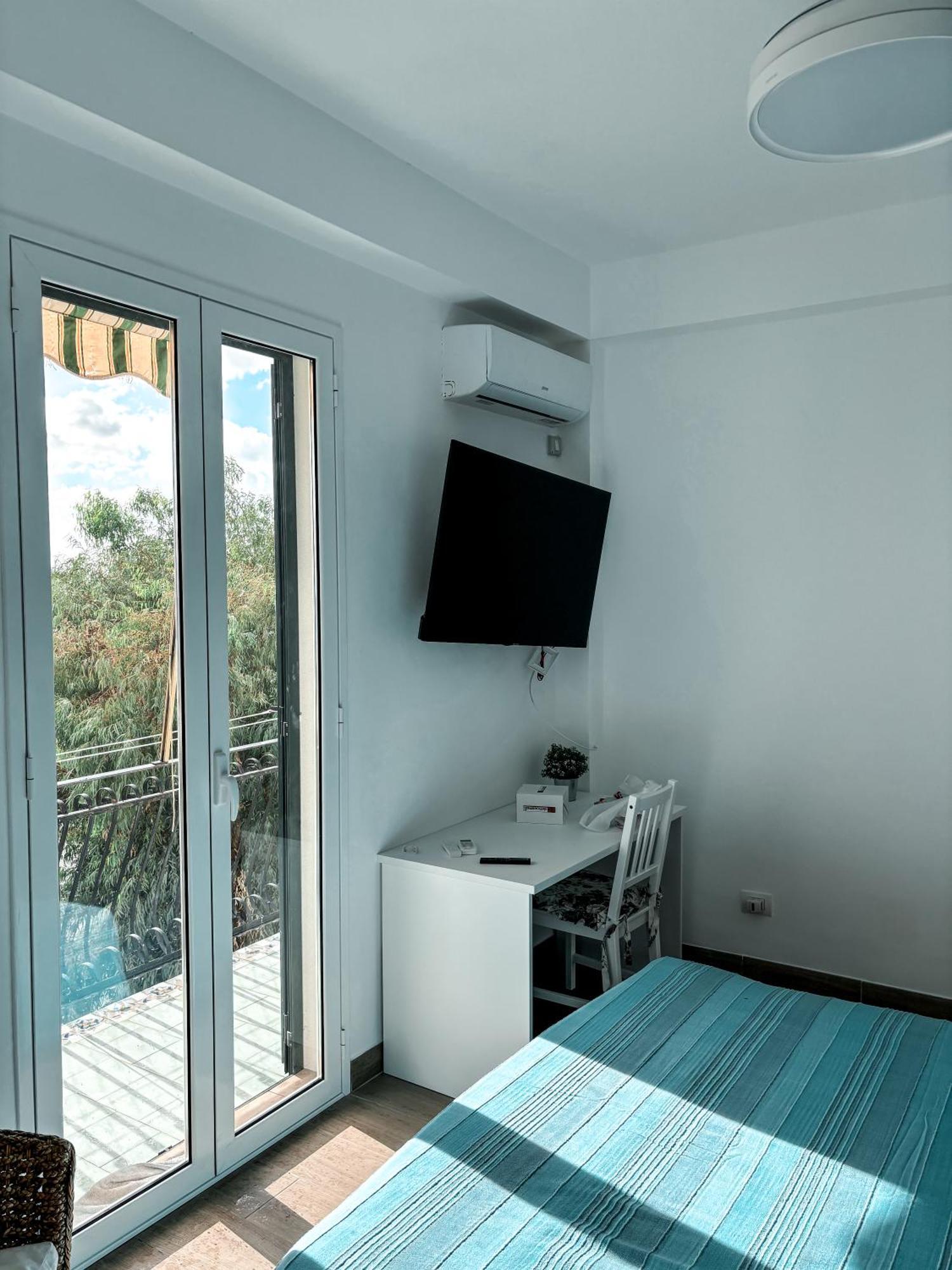 Bilocale Affacciato Sullo Stretto Apartment Messina Exterior foto
